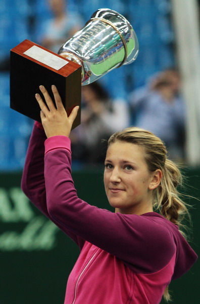 亚博体育-篮网前途光明！，阿扎伦卡新星锐不可当表现突出上演精彩一战-亚博体育