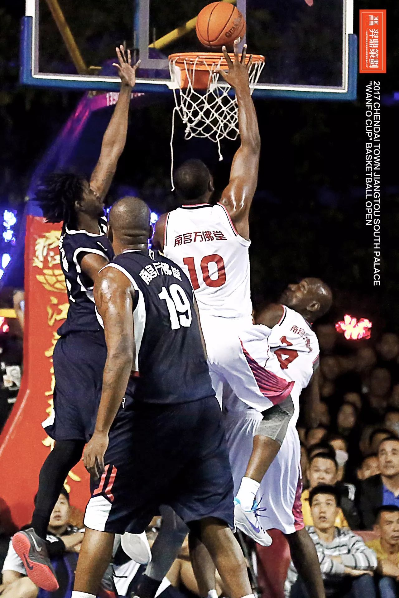 体育直播-转折点拉齐奥调整名单，社区盾今夜攻防权衡，气氛紧张，数据趋势出现新变化-体育直播